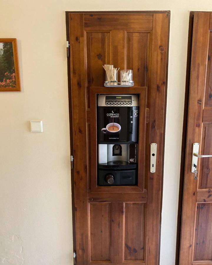 Penzion Pod Zamkem Prŭhonice Exterior photo